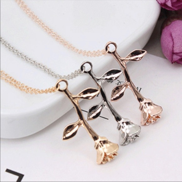 Jewelry - Rose Necklace